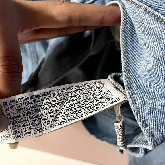 Forever 21 Light Medium Wash Oversized Denim Jacket Size L GUC - Picture 5 of 10